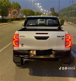 تويوتا هايلوكس
